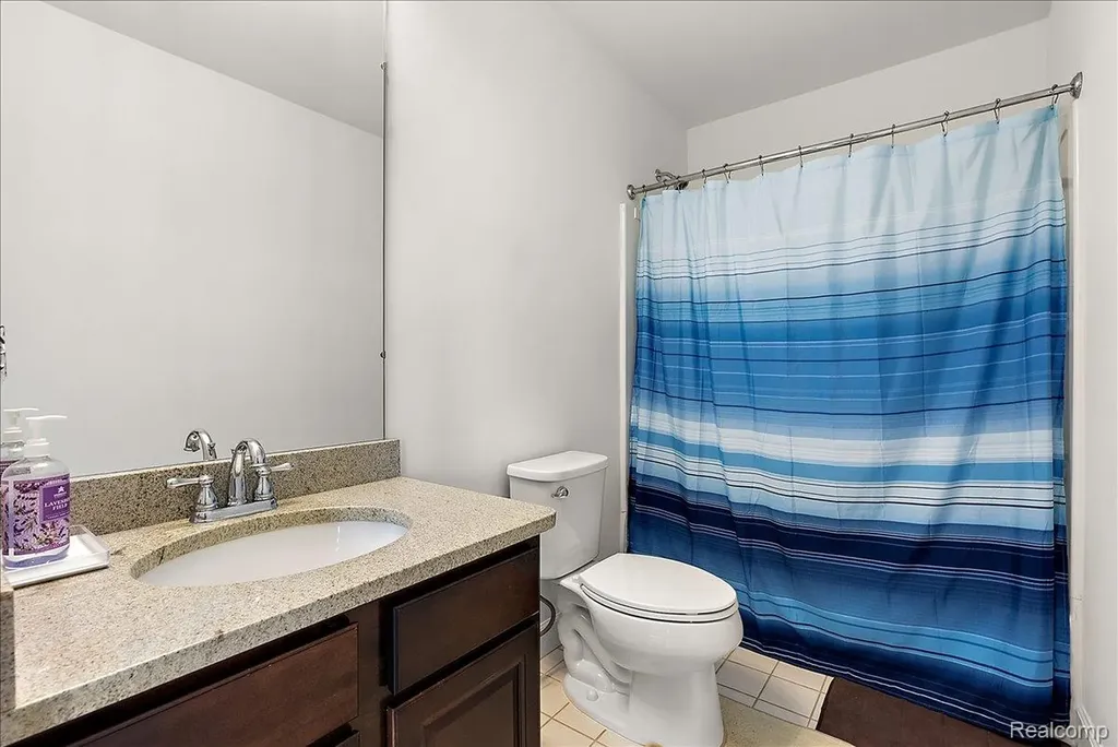 23001 Bentley Drive Lyon Charter Township MI 48167