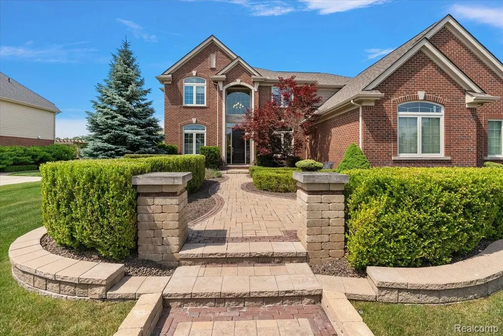 23001 Bentley Drive Lyon Charter Township MI 48167