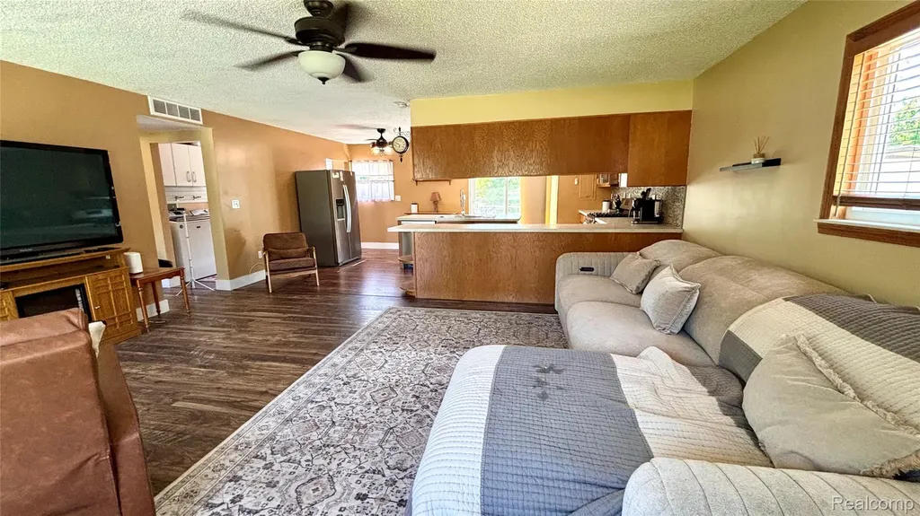 20385 Empire Street Taylor City MI 48180