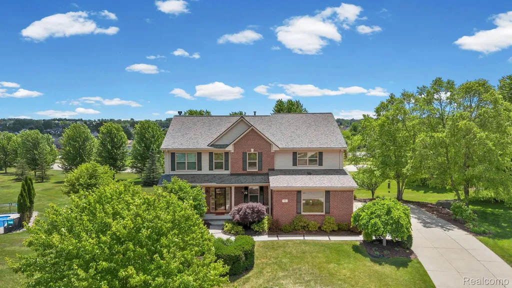 981 Coventry Court Oxford Charter Township MI 48371