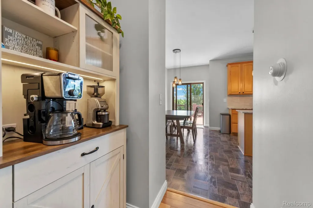 981 Coventry Court Oxford Charter Township MI 48371