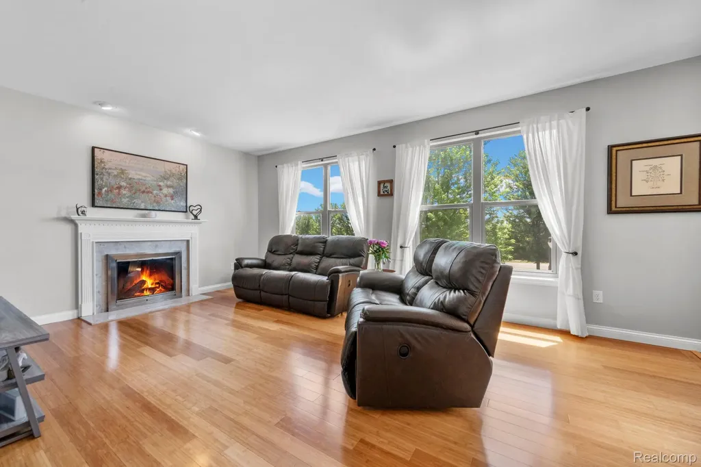 981 Coventry Court Oxford Charter Township MI 48371