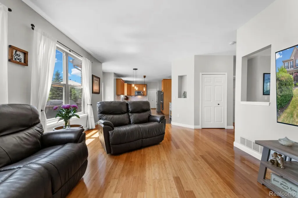 981 Coventry Court Oxford Charter Township MI 48371