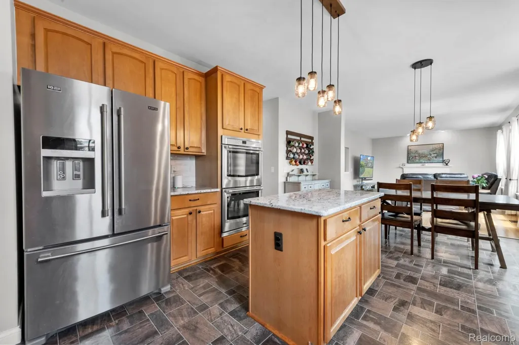 981 Coventry Court Oxford Charter Township MI 48371