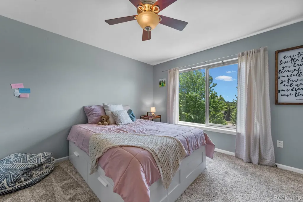 981 Coventry Court Oxford Charter Township MI 48371