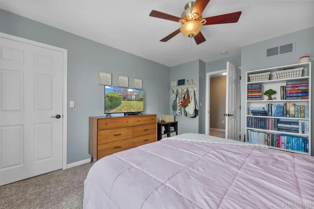 981 Coventry Court Oxford Charter Township MI 48371