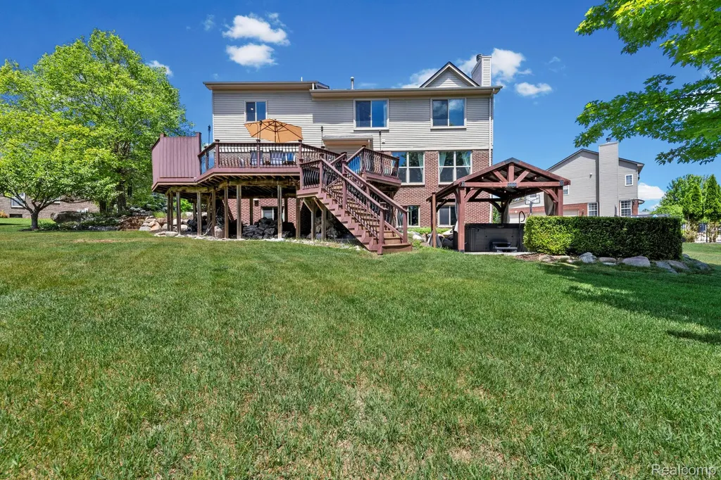 981 Coventry Court Oxford Charter Township MI 48371