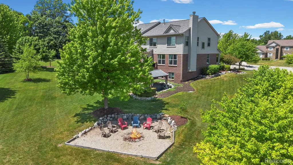 981 Coventry Court Oxford Charter Township MI 48371