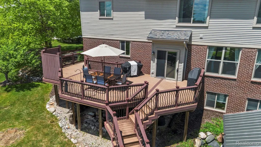 981 Coventry Court Oxford Charter Township MI 48371