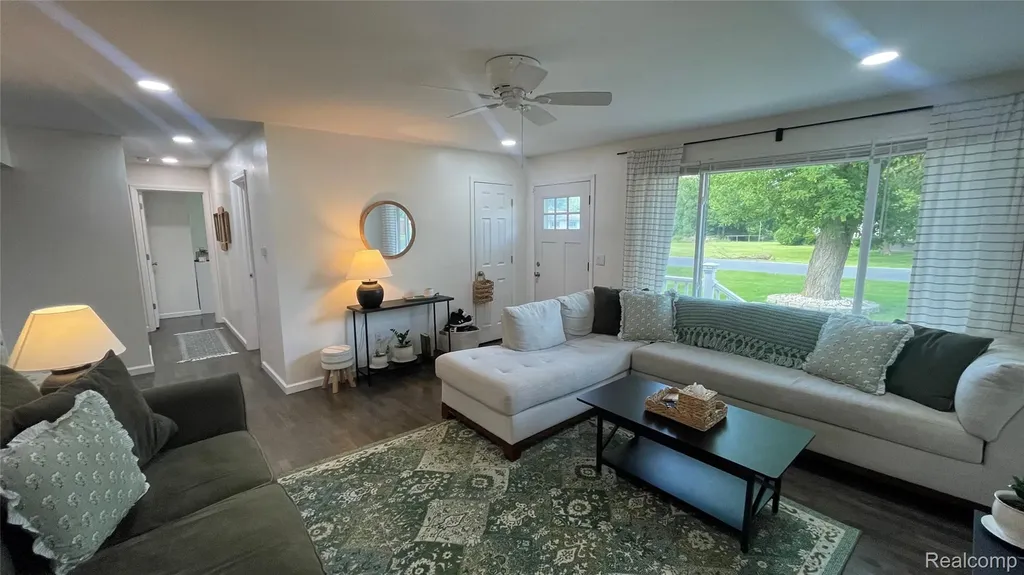 2966 Burlington Drive Buena Vista Charter Township MI 48601