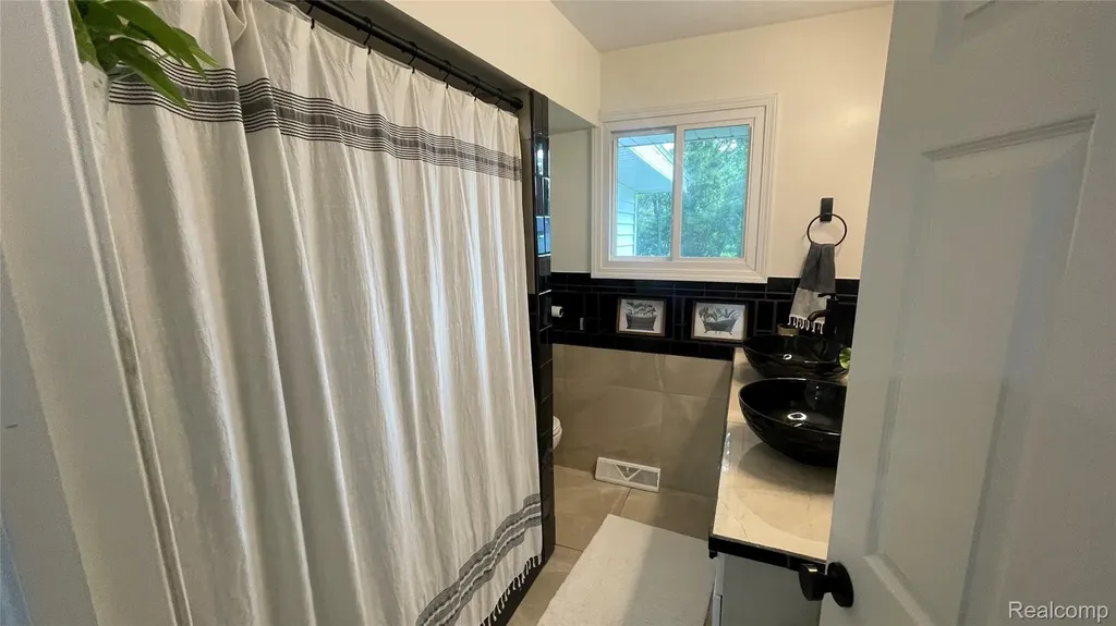 2966 Burlington Drive Buena Vista Charter Township MI 48601