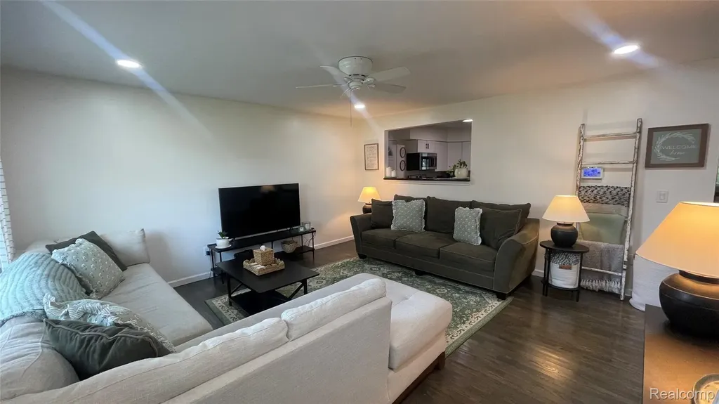 2966 Burlington Drive Buena Vista Charter Township MI 48601