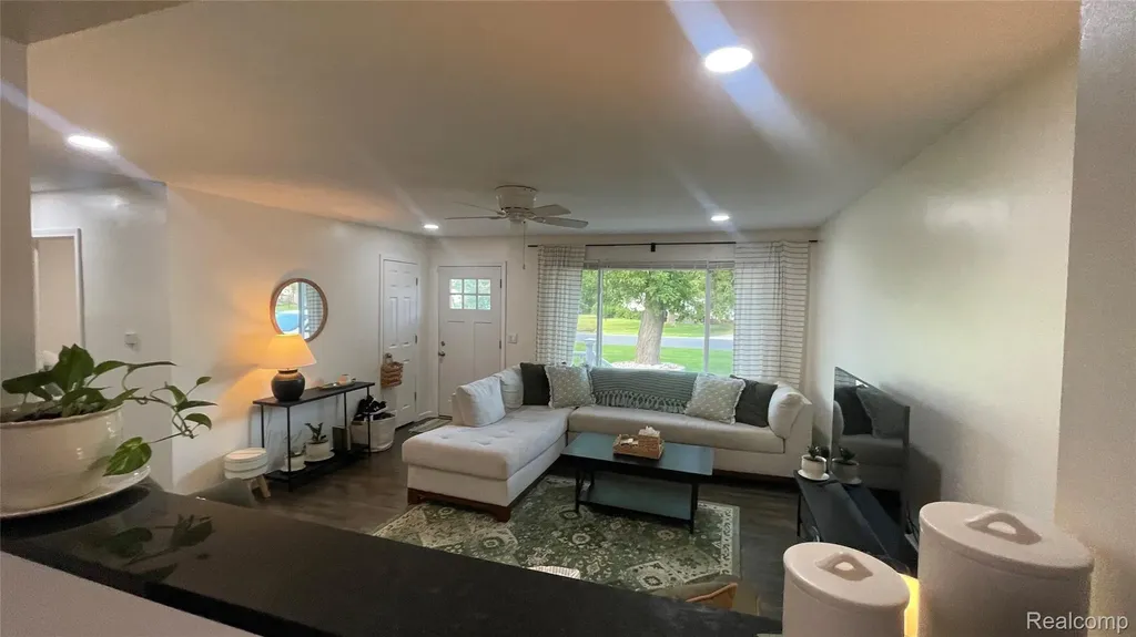 2966 Burlington Drive Buena Vista Charter Township MI 48601