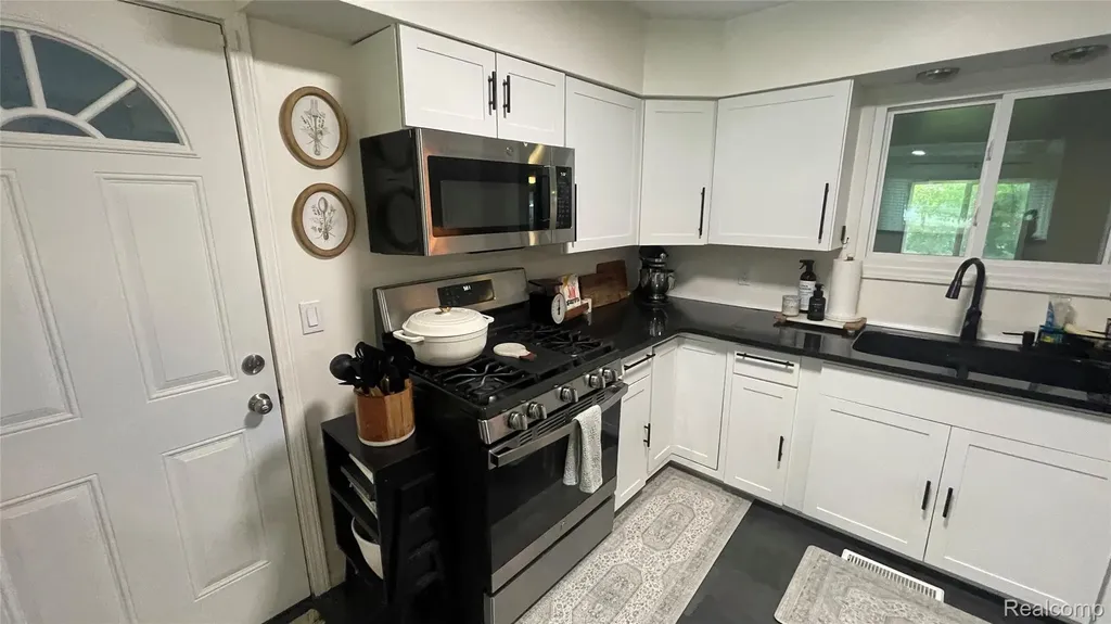 2966 Burlington Drive Buena Vista Charter Township MI 48601