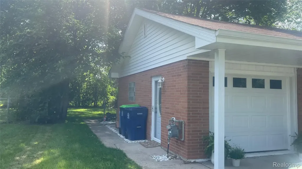 2966 Burlington Drive Buena Vista Charter Township MI 48601