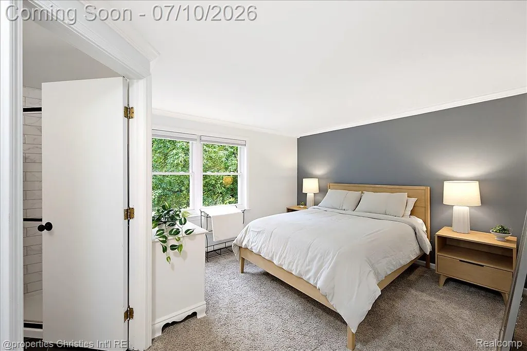 60629 Town Square Street Lyon Charter Township MI 48165