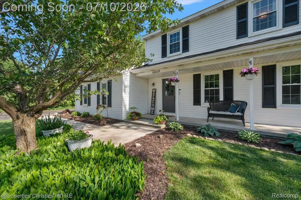 60629 Town Square Street Lyon Charter Township MI 48165