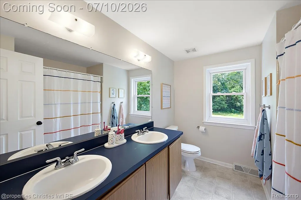 60629 Town Square Street Lyon Charter Township MI 48165