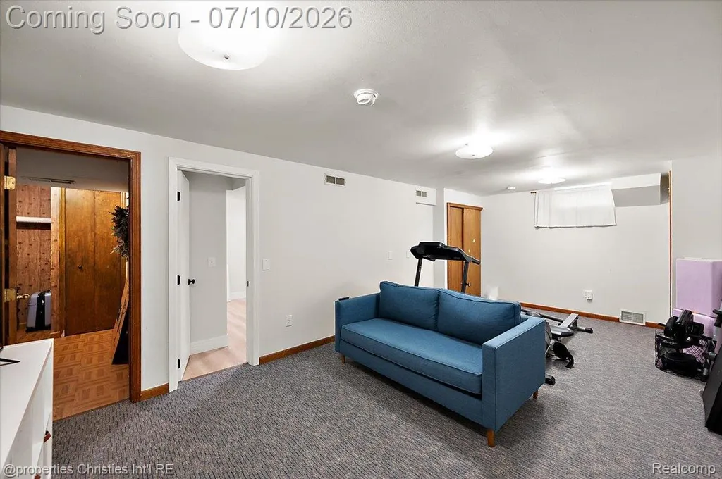 60629 Town Square Street Lyon Charter Township MI 48165