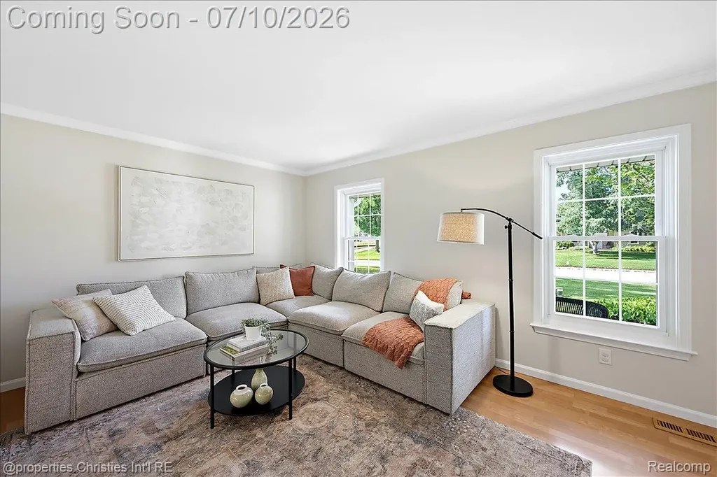 60629 Town Square Street Lyon Charter Township MI 48165