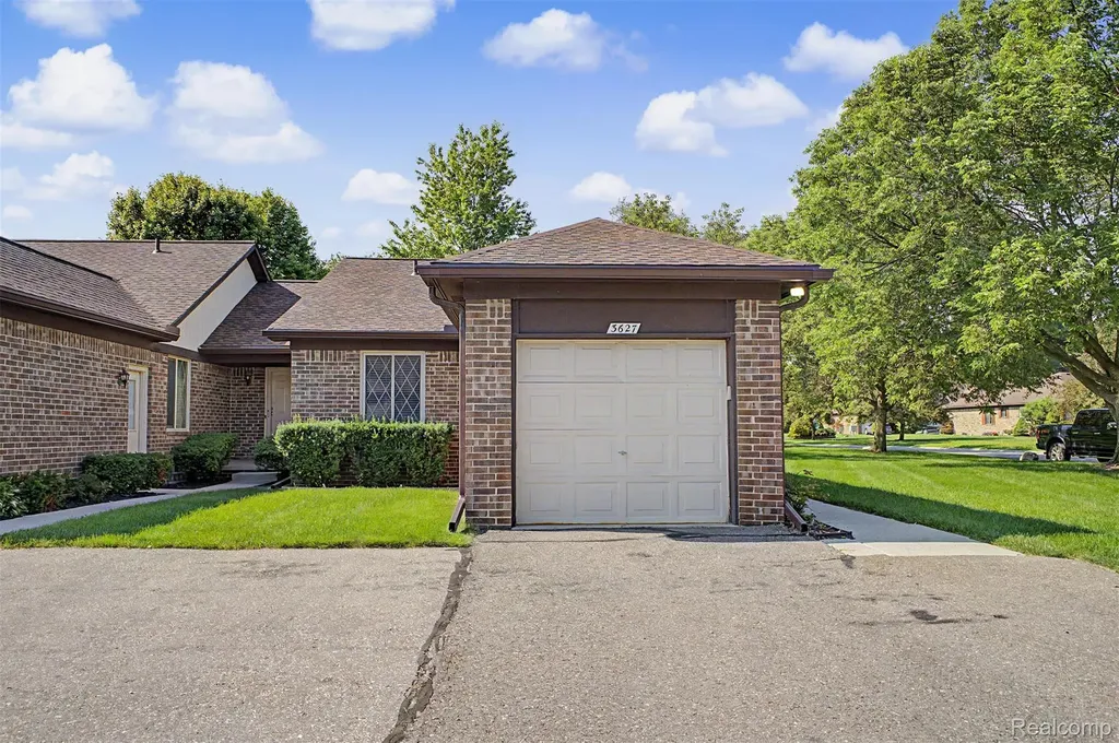 3627 Heritage Parkway Dearborn City MI 48124
