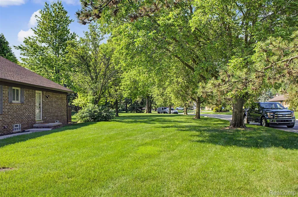 3627 Heritage Parkway Dearborn City MI 48124