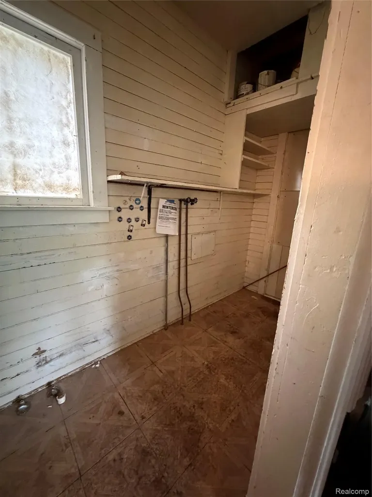 718 River Street Owosso City MI 48867