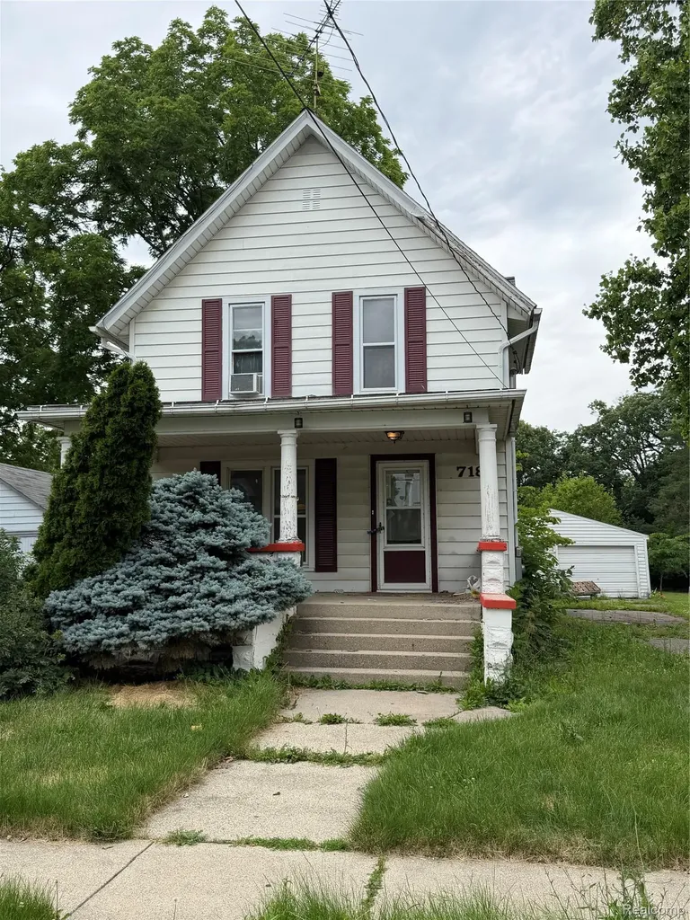 718 River Street Owosso City MI 48867