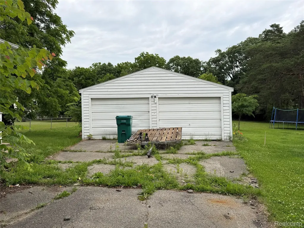 718 River Street Owosso City MI 48867