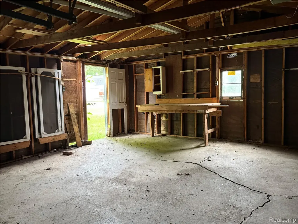 718 River Street Owosso City MI 48867