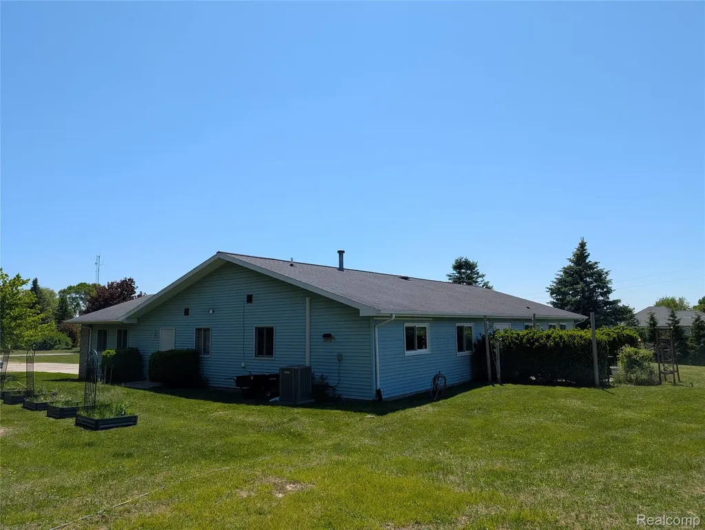 6237 Virginia Street Cass City Village MI 48726