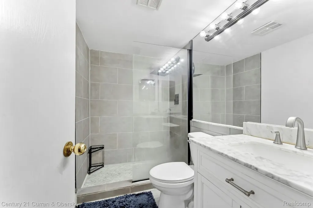 9601 Bayview Drive Ypsilanti Charter Township MI 48197