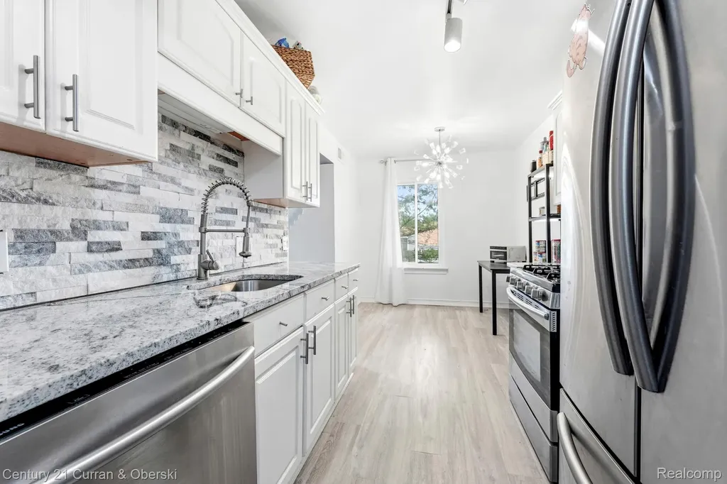9601 Bayview Drive Ypsilanti Charter Township MI 48197