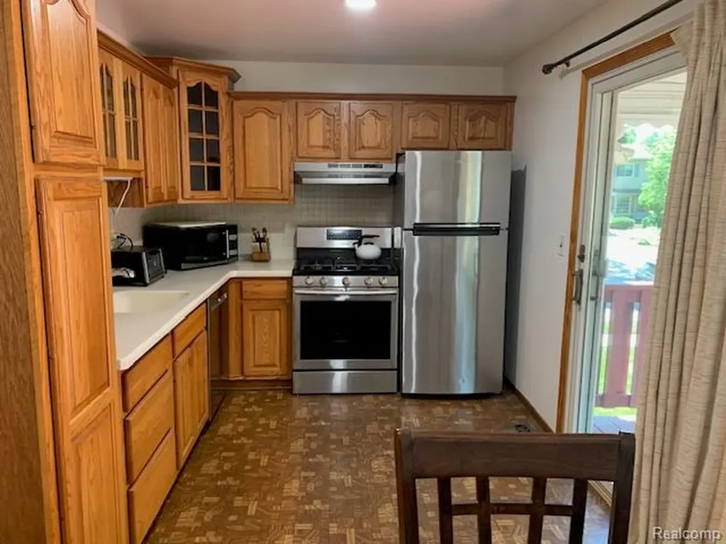 9187 Sheldon Plymouth Charter Township MI 48170