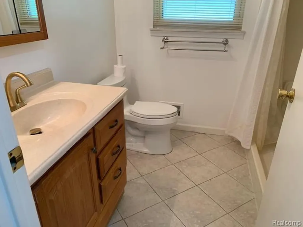 9187 Sheldon Plymouth Charter Township MI 48170