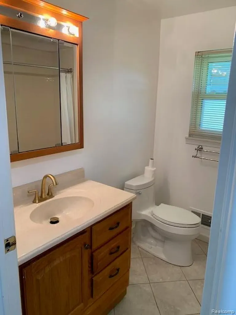 9187 Sheldon Plymouth Charter Township MI 48170