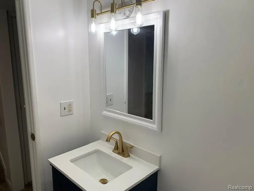 9187 Sheldon Plymouth Charter Township MI 48170