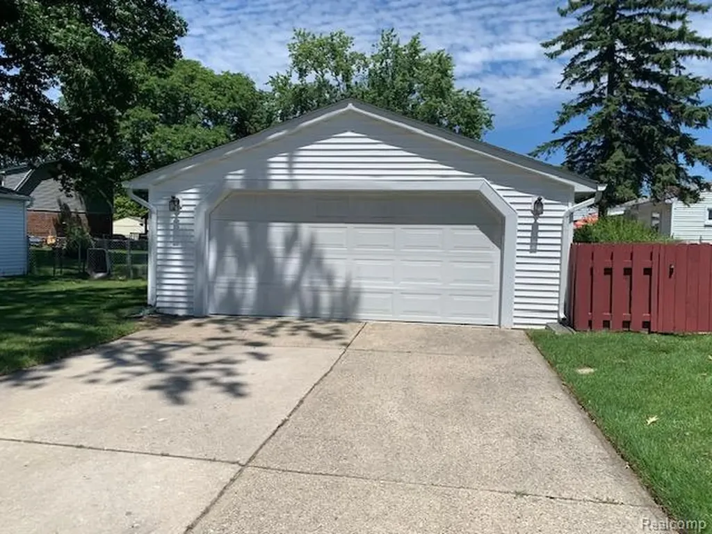 9187 Sheldon Plymouth Charter Township MI 48170