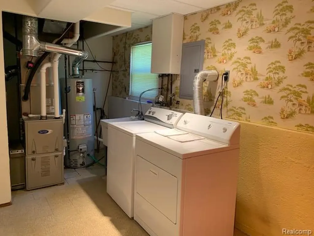 9187 Sheldon Plymouth Charter Township MI 48170