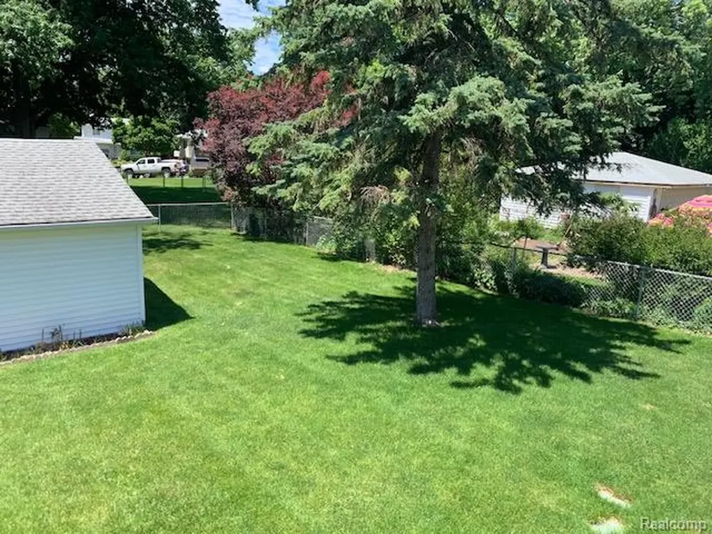 9187 Sheldon Plymouth Charter Township MI 48170