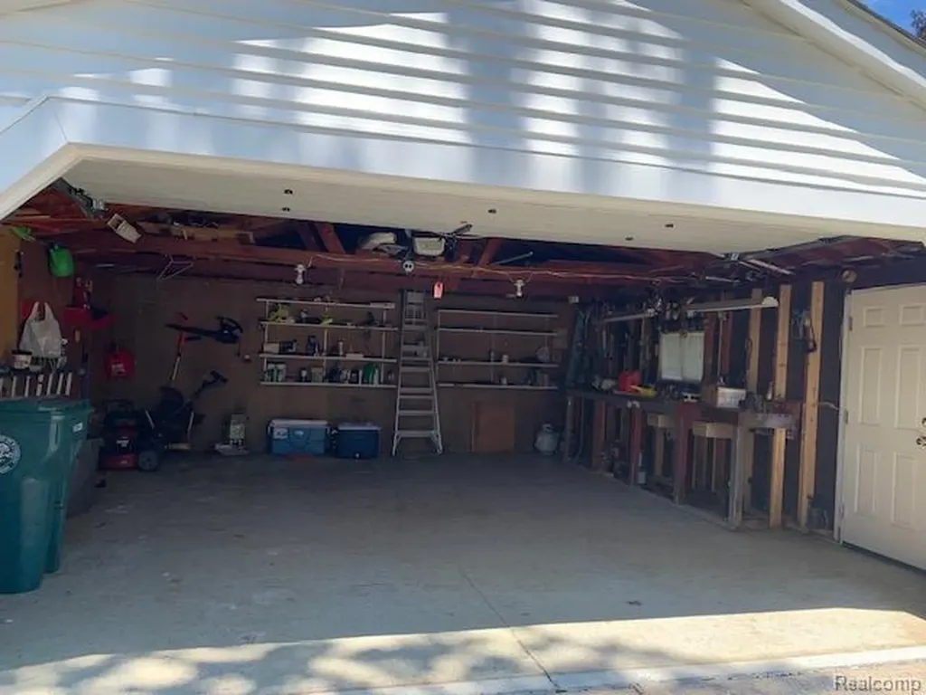9187 Sheldon Plymouth Charter Township MI 48170