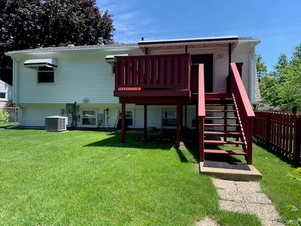 9187 Sheldon Plymouth Charter Township MI 48170