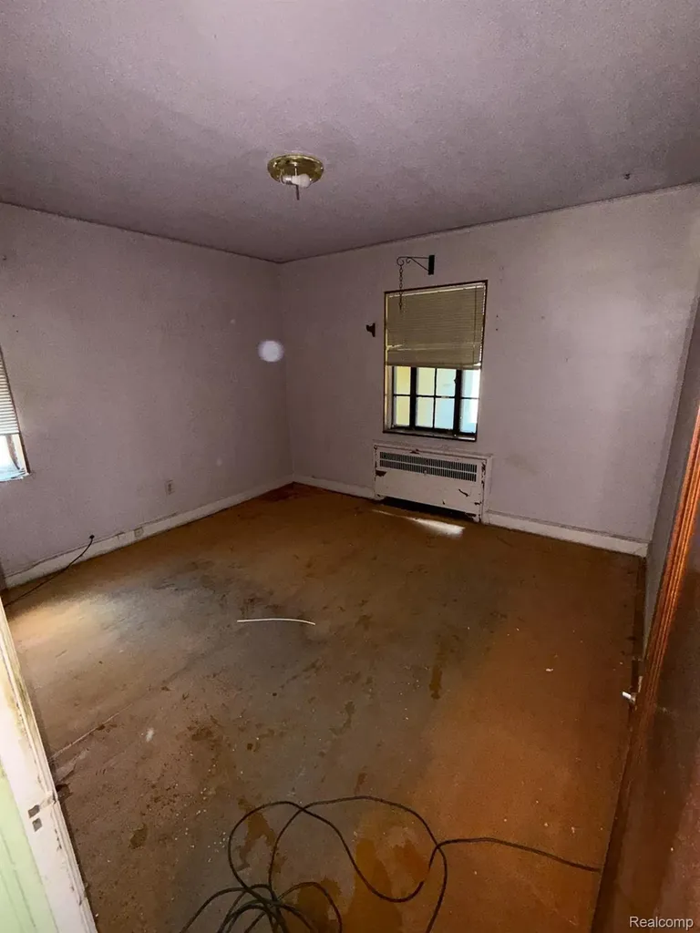 17594 Indiana Street Detroit City MI 48221