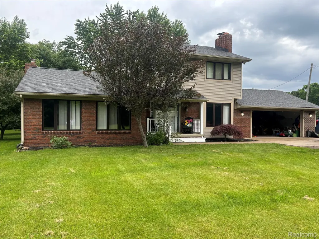 9844 Pine Knob Road Independence Charter Township MI 48348