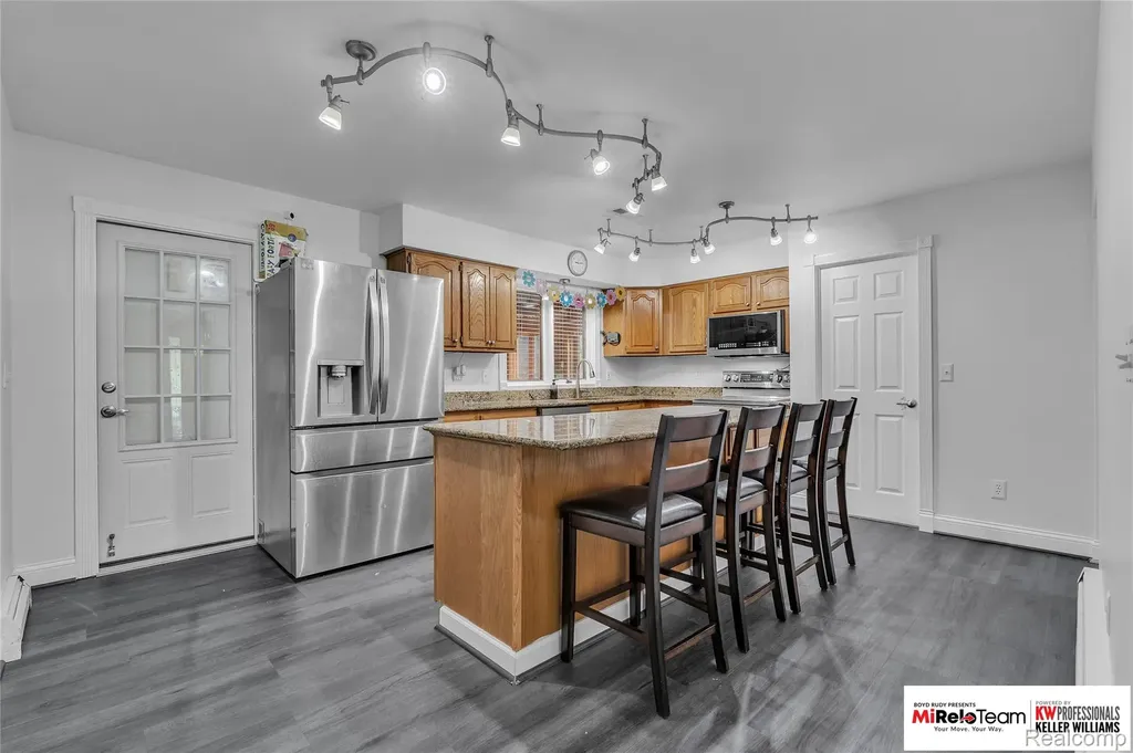 9844 Pine Knob Road Independence Charter Township MI 48348