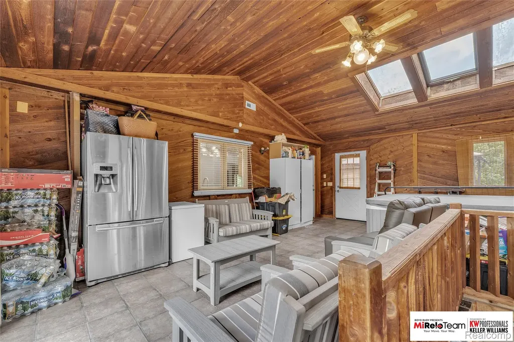 9844 Pine Knob Road Independence Charter Township MI 48348