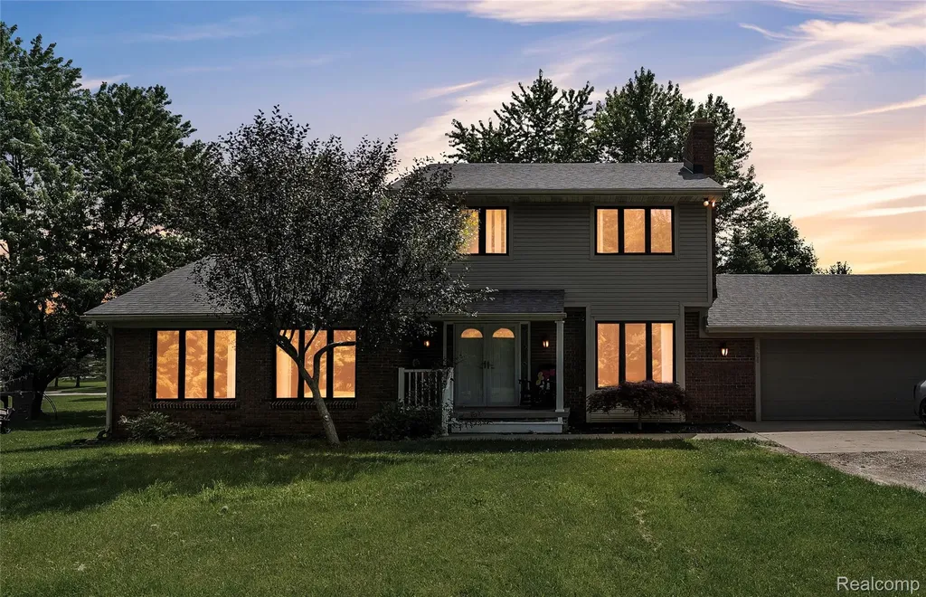 9844 Pine Knob Road Independence Charter Township MI 48348