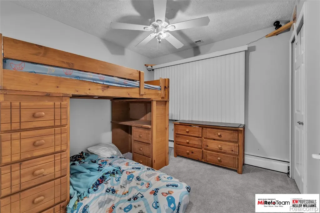 9844 Pine Knob Road Independence Charter Township MI 48348