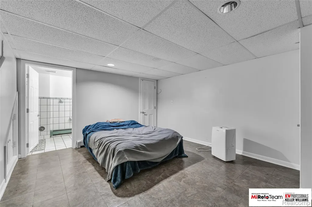 9844 Pine Knob Road Independence Charter Township MI 48348