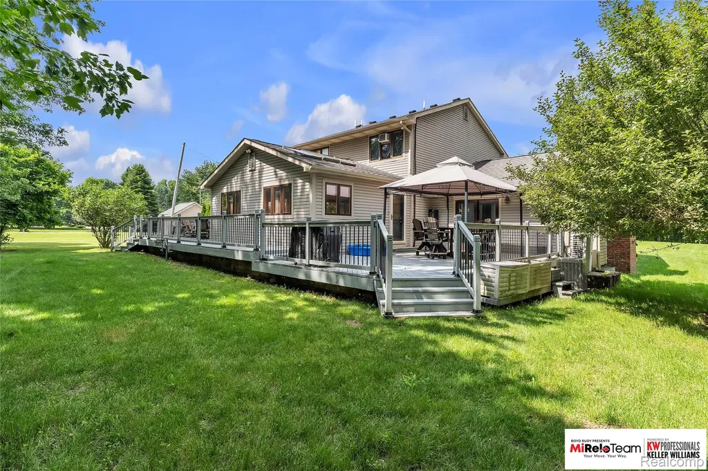 9844 Pine Knob Road Independence Charter Township MI 48348